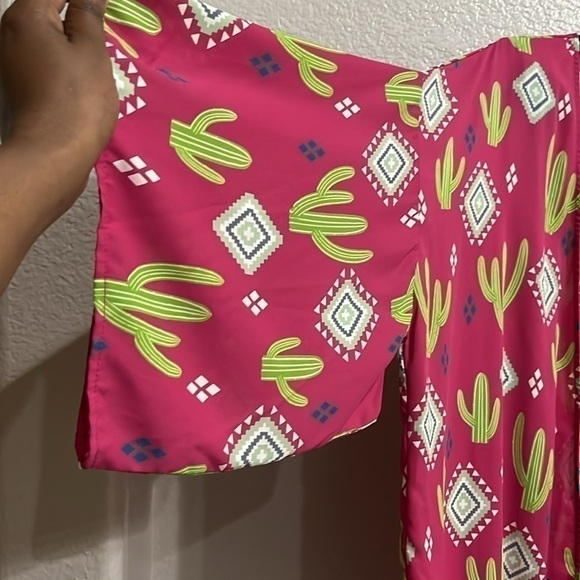 Berry N Cream Pink Cactus print Kimono Size Medium - Picture 5 of 8